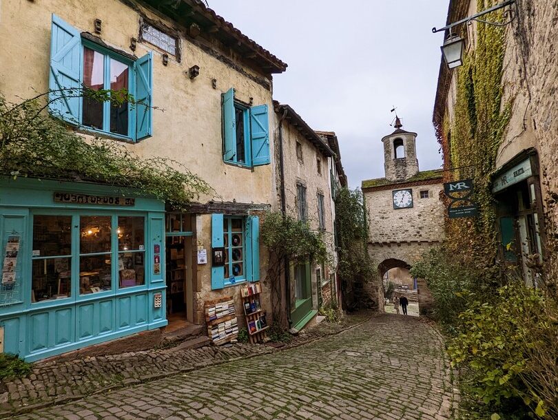Que ver en Cordes sur Ciel, Francia